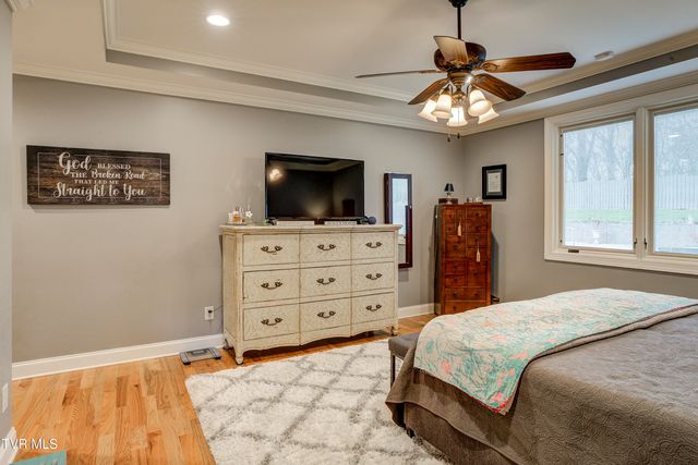 275 Galway Court, Johnson City, TN 37615