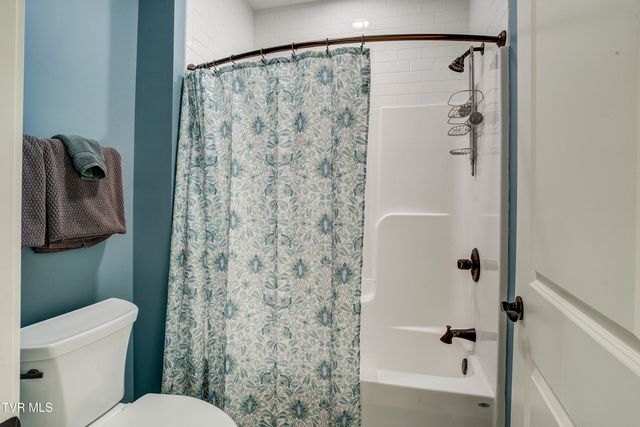 275 Galway Court, Johnson City, TN 37615