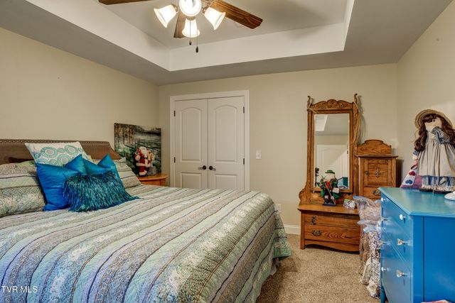 275 Galway Court, Johnson City, TN 37615
