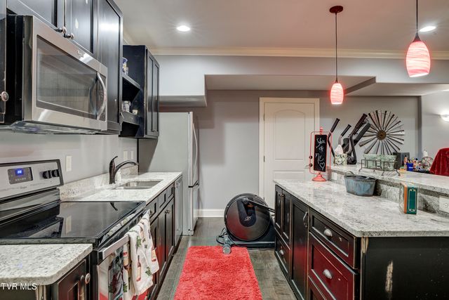 275 Galway Court, Johnson City, TN 37615