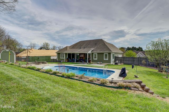 275 Galway Court, Johnson City, TN 37615