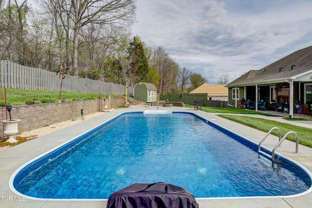 275 Galway Court, Johnson City, TN 37615