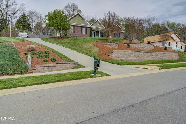 275 Galway Court, Johnson City, TN 37615