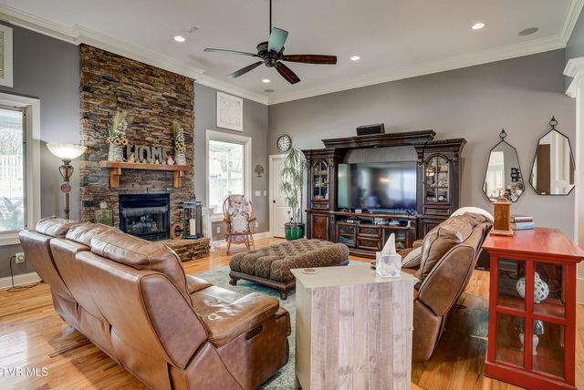 275 Galway Court, Johnson City, TN 37615