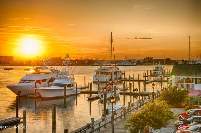 805 Mulberry Street Unit 107, Beaufort, NC 28516