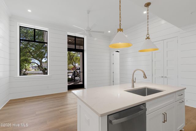 805 Mulberry Street Unit 107, Beaufort, NC 28516