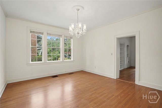 25 Washington Avenue, Savannah, GA 31405