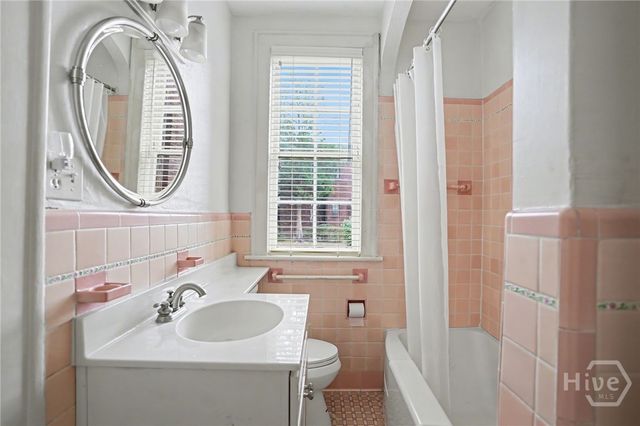 25 Washington Avenue, Savannah, GA 31405