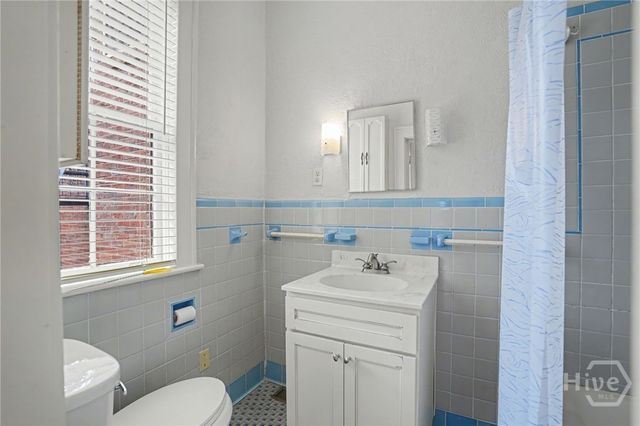 25 Washington Avenue, Savannah, GA 31405