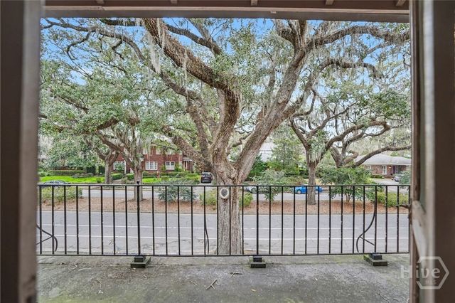 25 Washington Avenue, Savannah, GA 31405