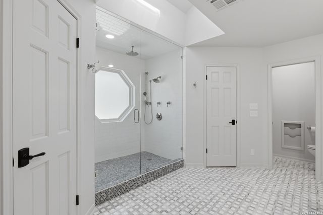 1715 Doe Crest, San Antonio, TX 78248