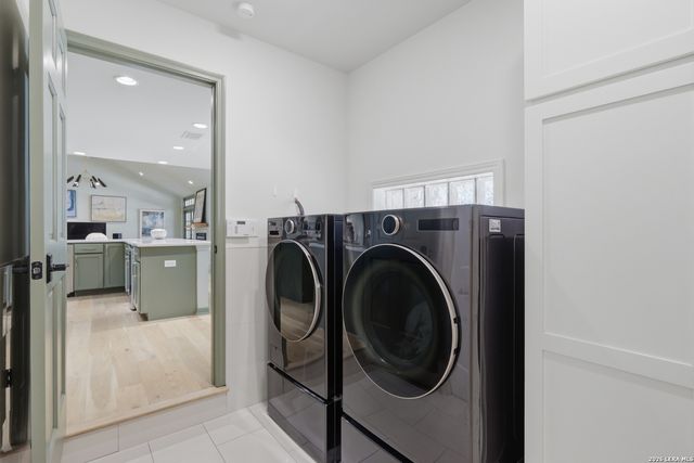 1715 Doe Crest, San Antonio, TX 78248