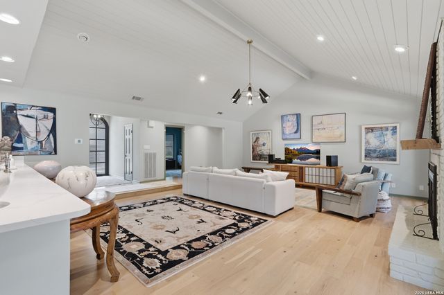 1715 Doe Crest, San Antonio, TX 78248