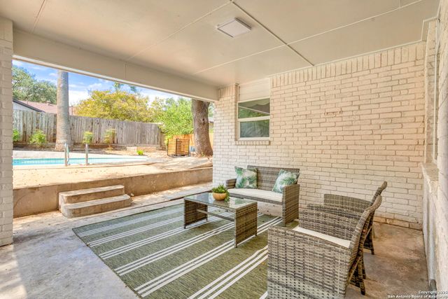 6002 Forest Ledge, San Antonio, TX 78240