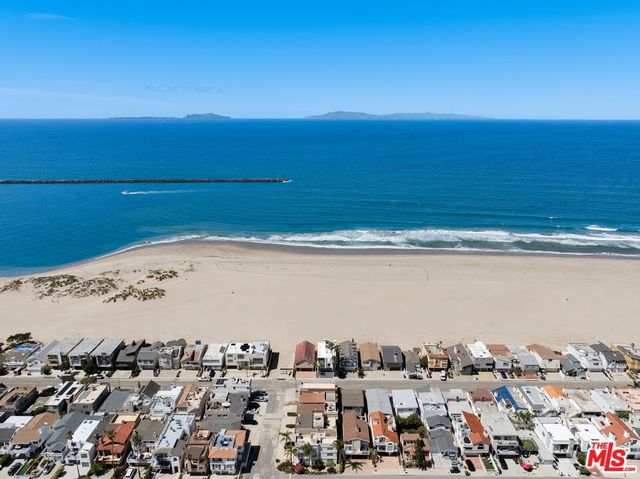 109 Los Robles Street, Oxnard, CA 93035