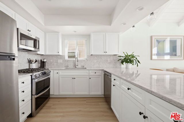 109 Los Robles Street, Oxnard, CA 93035