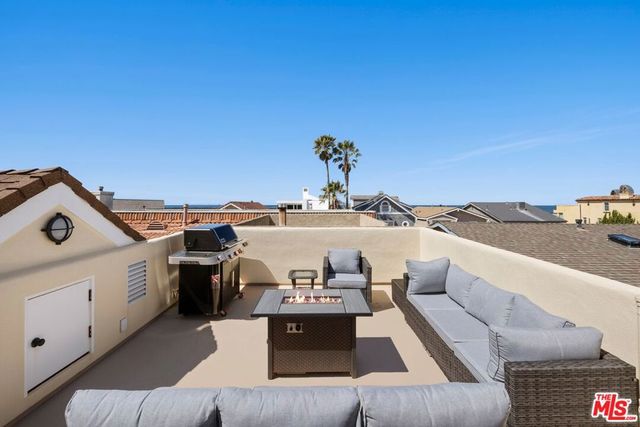 109 Los Robles Street, Oxnard, CA 93035