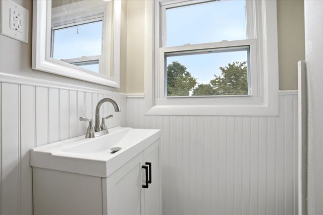 101 Union Street, Manchester, NH 03103