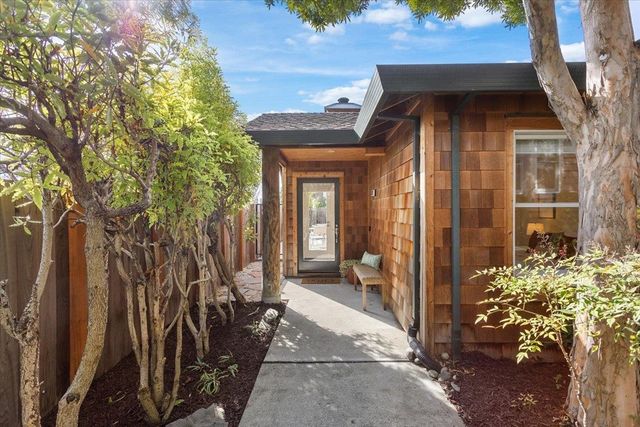 632 Centre Ct, Alameda, CA 94502