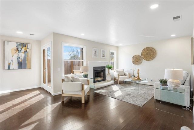 632 Centre Ct, Alameda, CA 94502