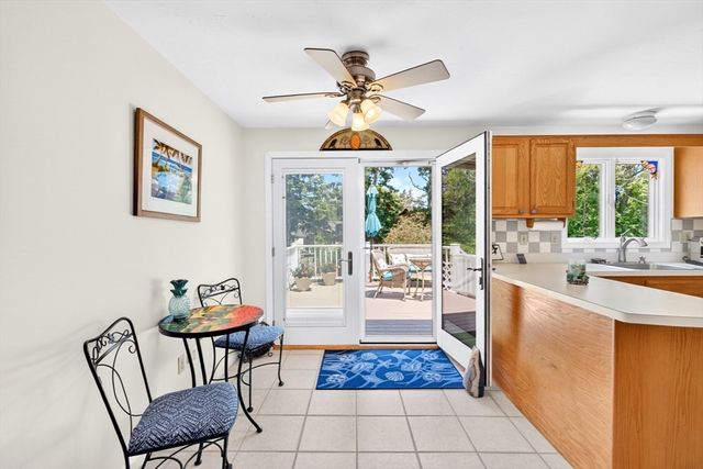 108 Pheasant Ln, Falmouth, MA 02536