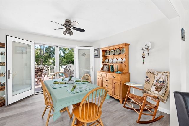108 Pheasant Ln, Falmouth, MA 02536