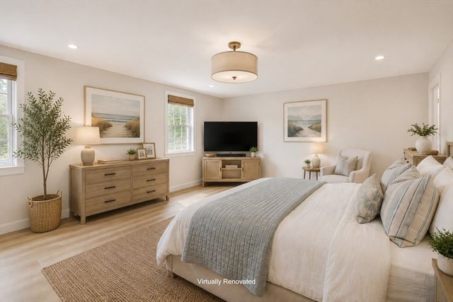 108 Pheasant Ln, Falmouth, MA 02536