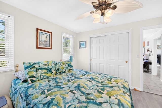 108 Pheasant Ln, Falmouth, MA 02536