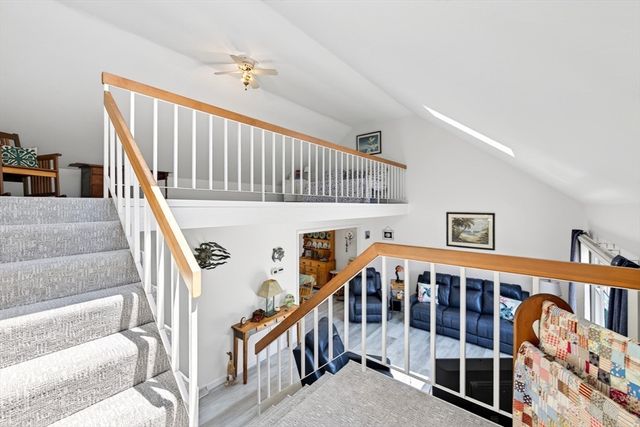 108 Pheasant Ln, Falmouth, MA 02536