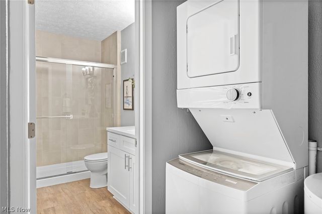 10524 Clifton Boulevard 201, Cleveland, OH 44102