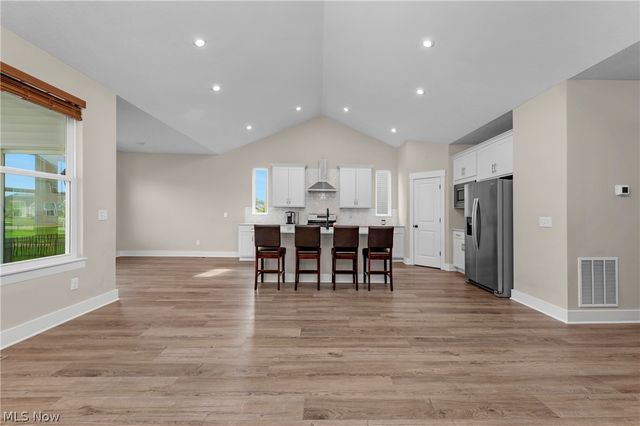 36732 Appian Way, North Ridgeville, OH 44039