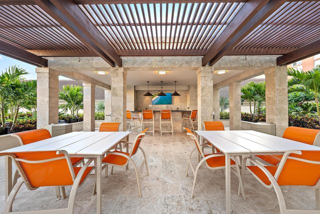 550 Okeechobee Boulevard Uph-11, West Palm Beach, FL 33401