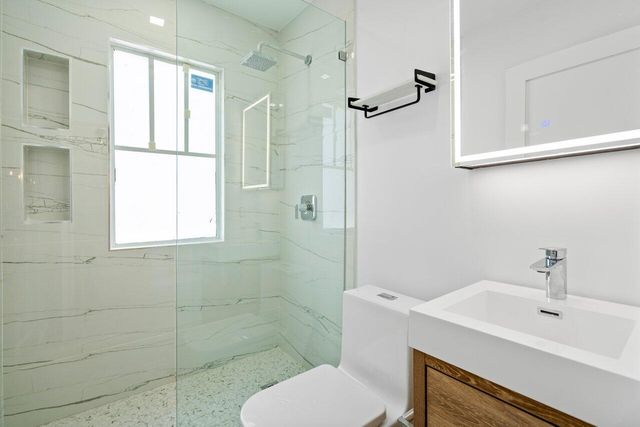 401 NE 2nd Avenue 6, Delray Beach, FL 33444