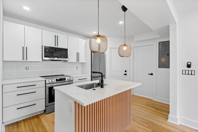 401 NE 2nd Avenue 6, Delray Beach, FL 33444