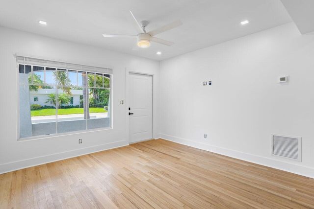 401 NE 2nd Avenue 6, Delray Beach, FL 33444