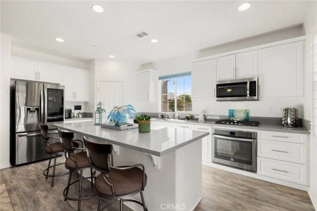 25155 Showdown Court, Menifee, CA 92584