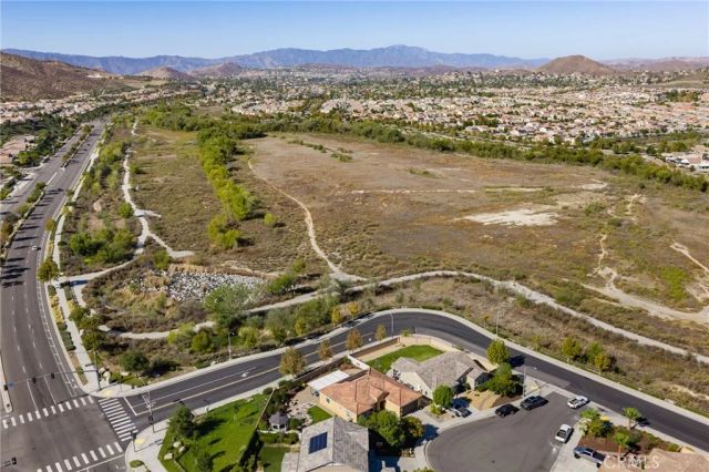 25155 Showdown Court, Menifee, CA 92584
