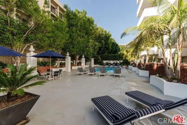 7135 Hollywood Boulevard 405, Los Angeles, CA 90046