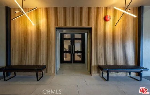 7135 Hollywood Boulevard 405, Los Angeles, CA 90046