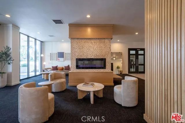 7135 Hollywood Boulevard 405, Los Angeles, CA 90046