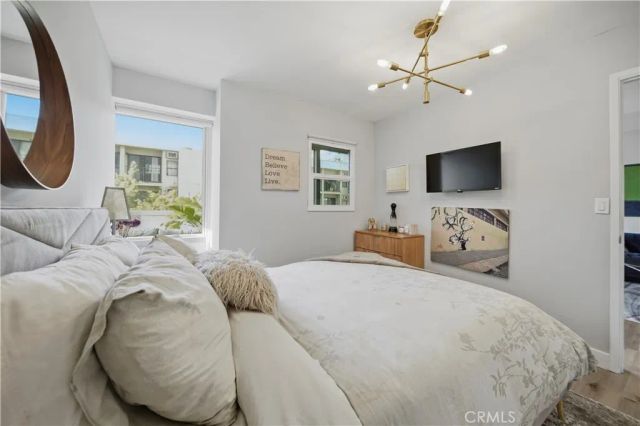 7135 Hollywood Boulevard 405, Los Angeles, CA 90046