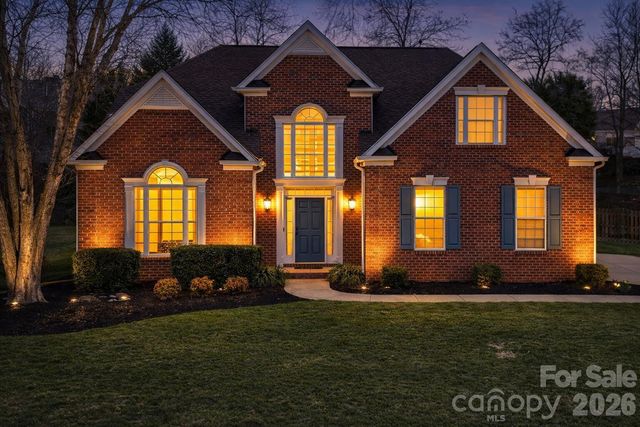 106 Honey Crisp Way, Simpsonville, SC 29681