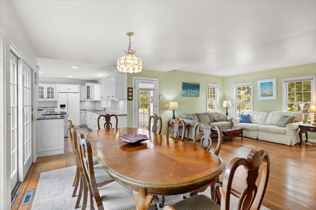 32 Niagara Lane, Yarmouth, MA 02673