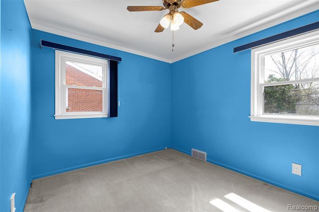 28995 Hathaway Street, Livonia, MI 48150