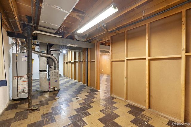 28995 Hathaway Street, Livonia, MI 48150