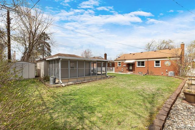 28995 Hathaway Street, Livonia, MI 48150