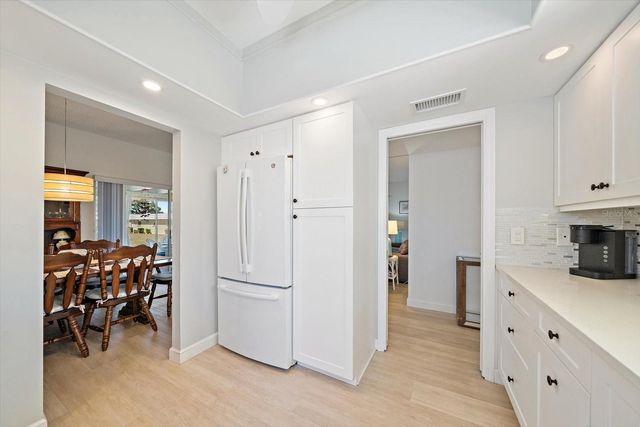 5936 DRIFTWOOD AVENUE 16, Sarasota, FL 34231