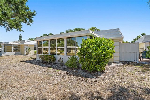 5936 DRIFTWOOD AVENUE 16, Sarasota, FL 34231