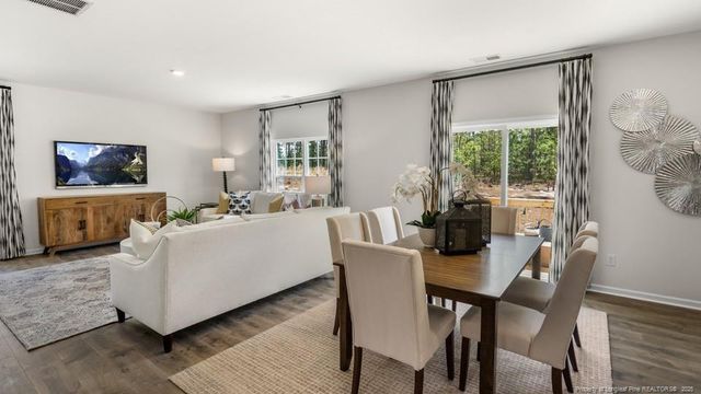 3049 Platinum Circle, West End, NC 27376