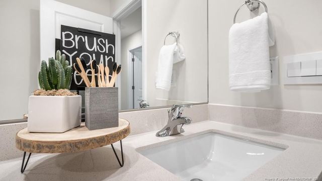 3049 Platinum Circle, West End, NC 27376